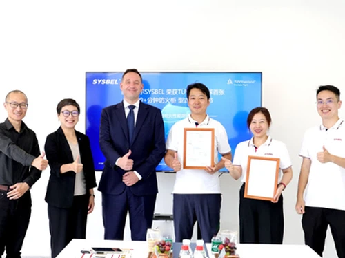 SYSBEL behaalt TÜV Rheinland's eerste 120+ Minute EN brandwerende kastcertifi...